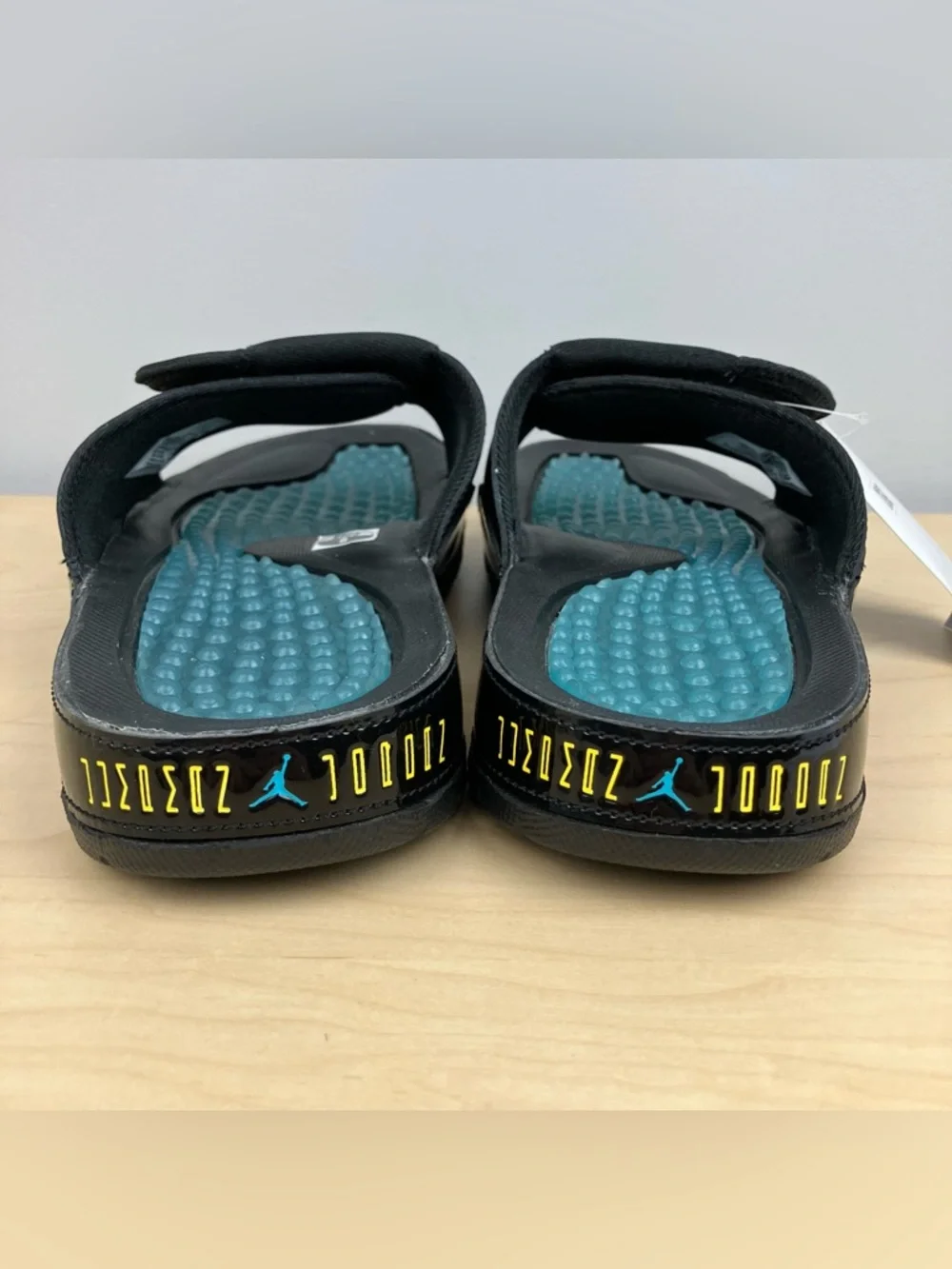Air Jordan Men’s Size 8.0 Hydro Retro 11 XI Slide Gamma Blue Black Sandals NWT